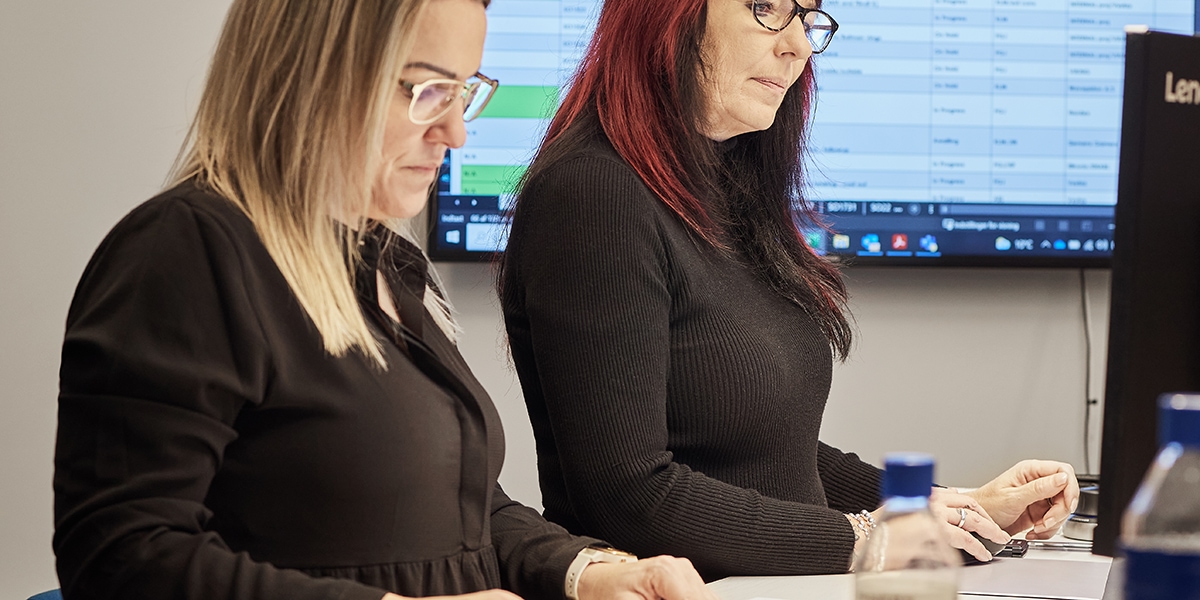 Hans Aa employees working after ISO 9001 and 14001 standards